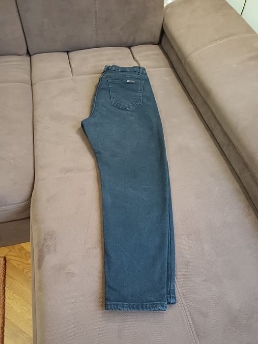 Продам джинси,Всі приблизно одного розміру.