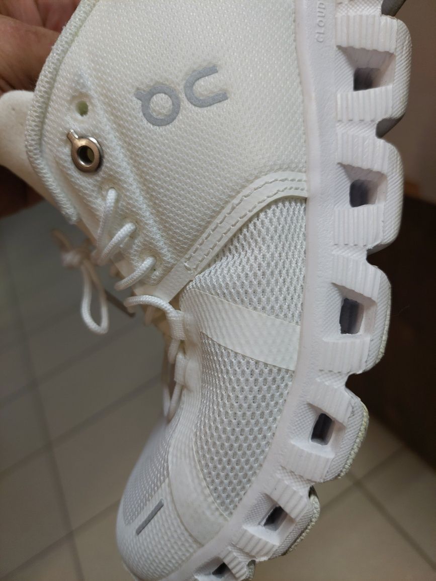 Buty do biegania  cloud