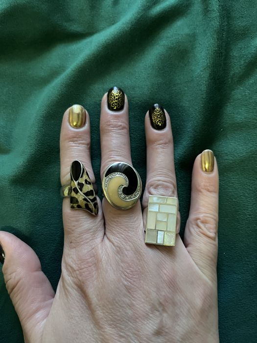 Trzy pierscionki srebrne, duże Apart