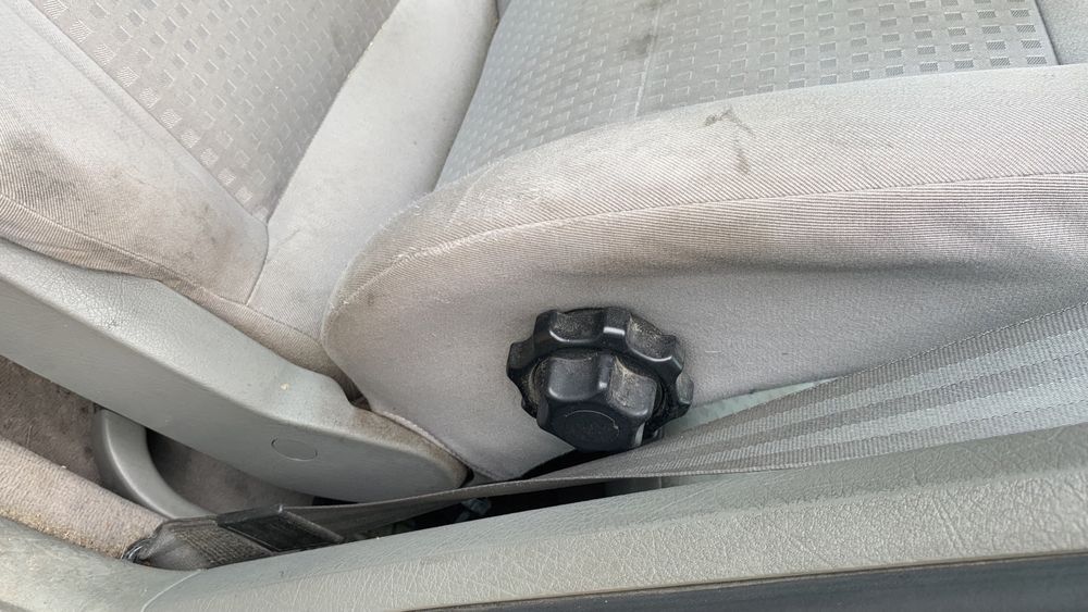 AUDI A6 C4 fotele fotel jasne podgrzewane sprawne boczki sedan KOMPLET