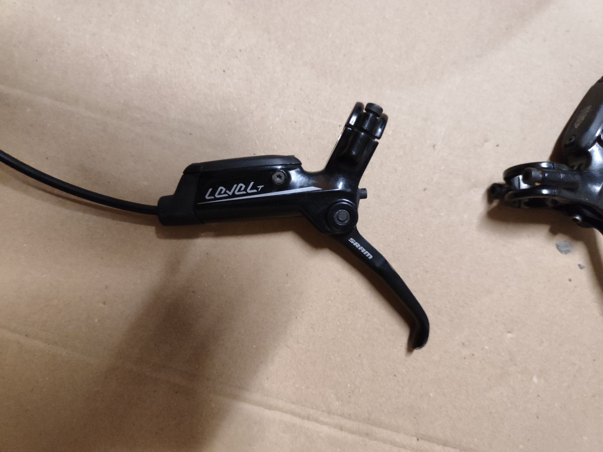 Hamulce hydrauliczne Sram level t