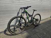 Двопідвісний гірський велосип4д specialized