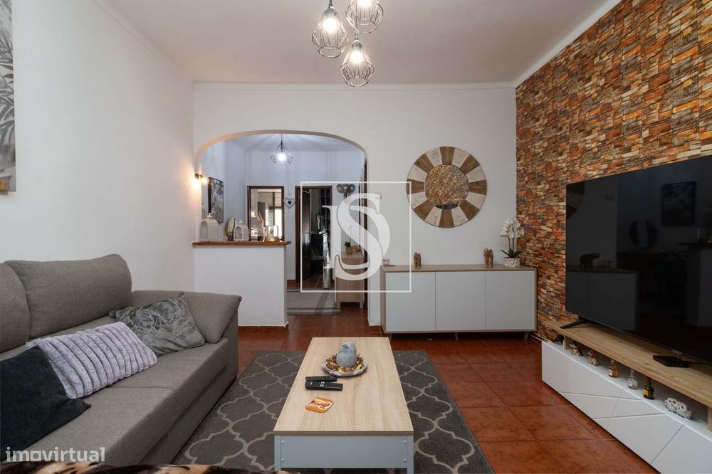 Apartamento T1 (r/c) na Recosta - Oportunidade Imperdível no Barreiro