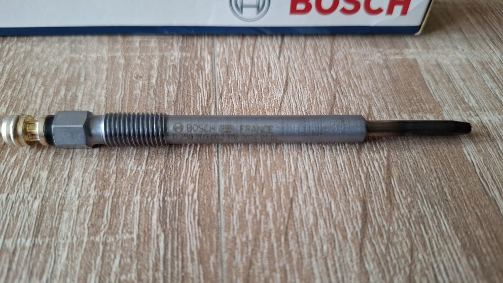 Świeca żarowa Bosh