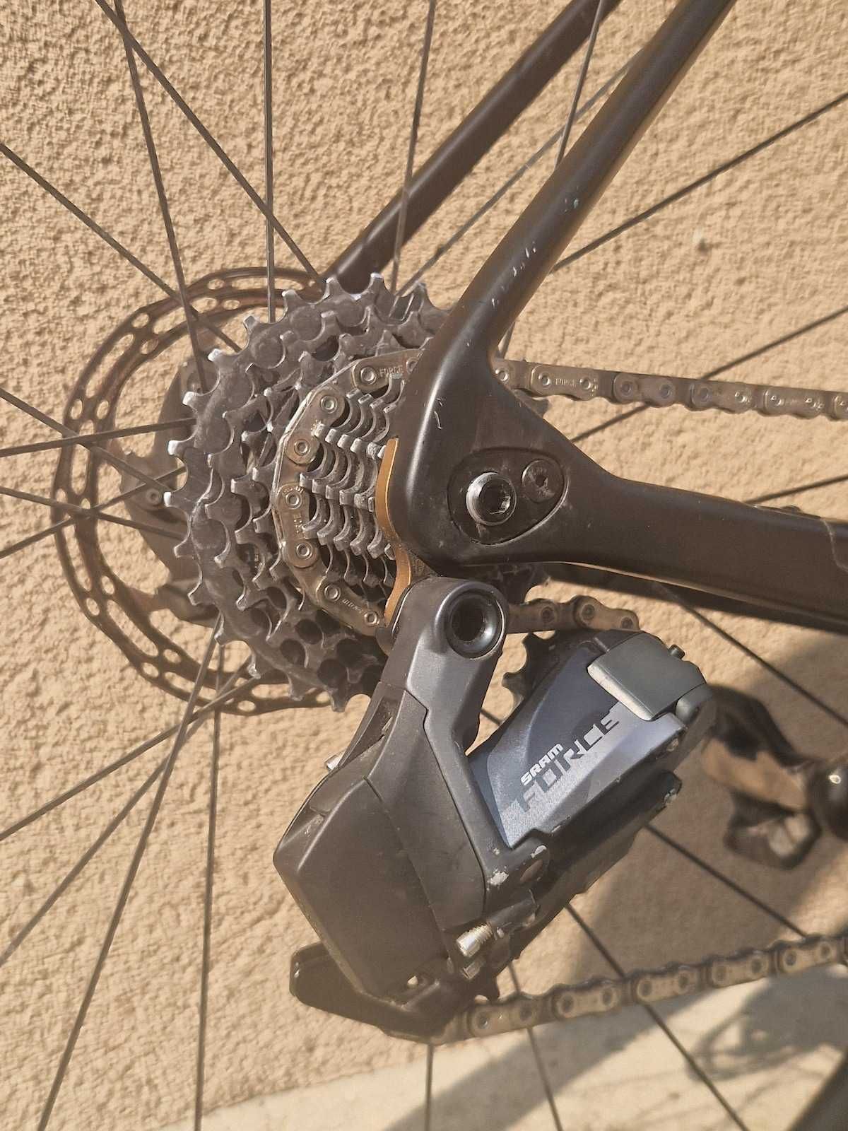 rower szosowy Scapin Kalibra Sram Force eTap AXS - sam karbon 54