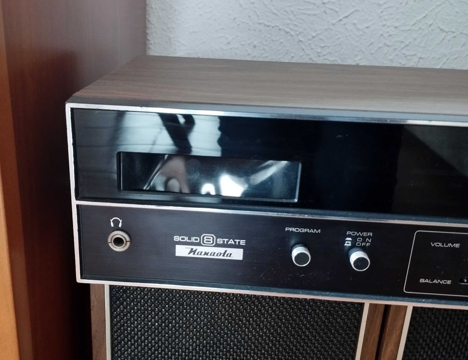 Rádio com Leitor de Cartuchos e Colunas