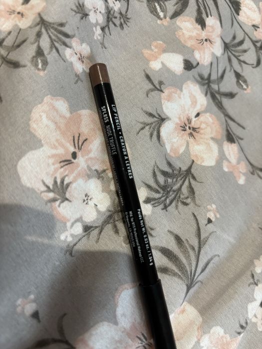 Nyx konturówka nude trufle spl 855