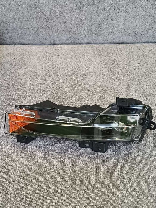 Туманка ПТФ Tesla model 3 USA ліва