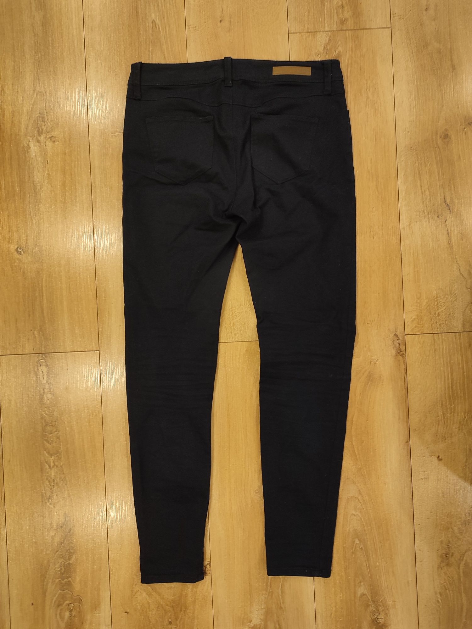 Granatowe spodnie River Island rozmiar 38 M