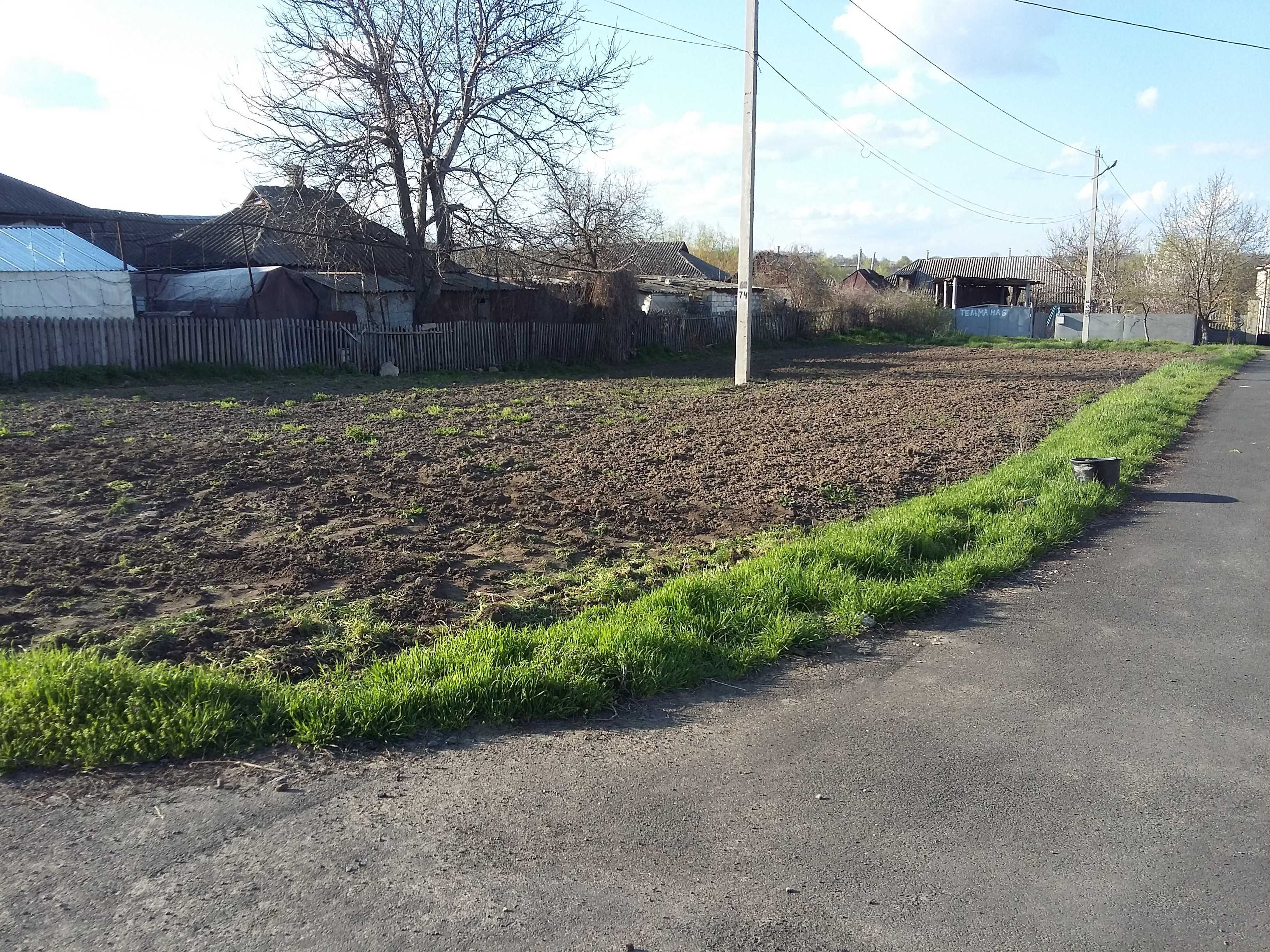 Продам земельну ділянку під будівництво в м. Балта, біля стадіону