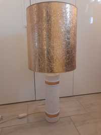 Duża Lampa ze złotym abażurem