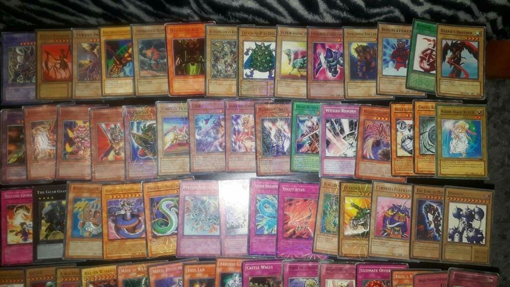 Cartas Yu Gi Oh! anos 90 vintage