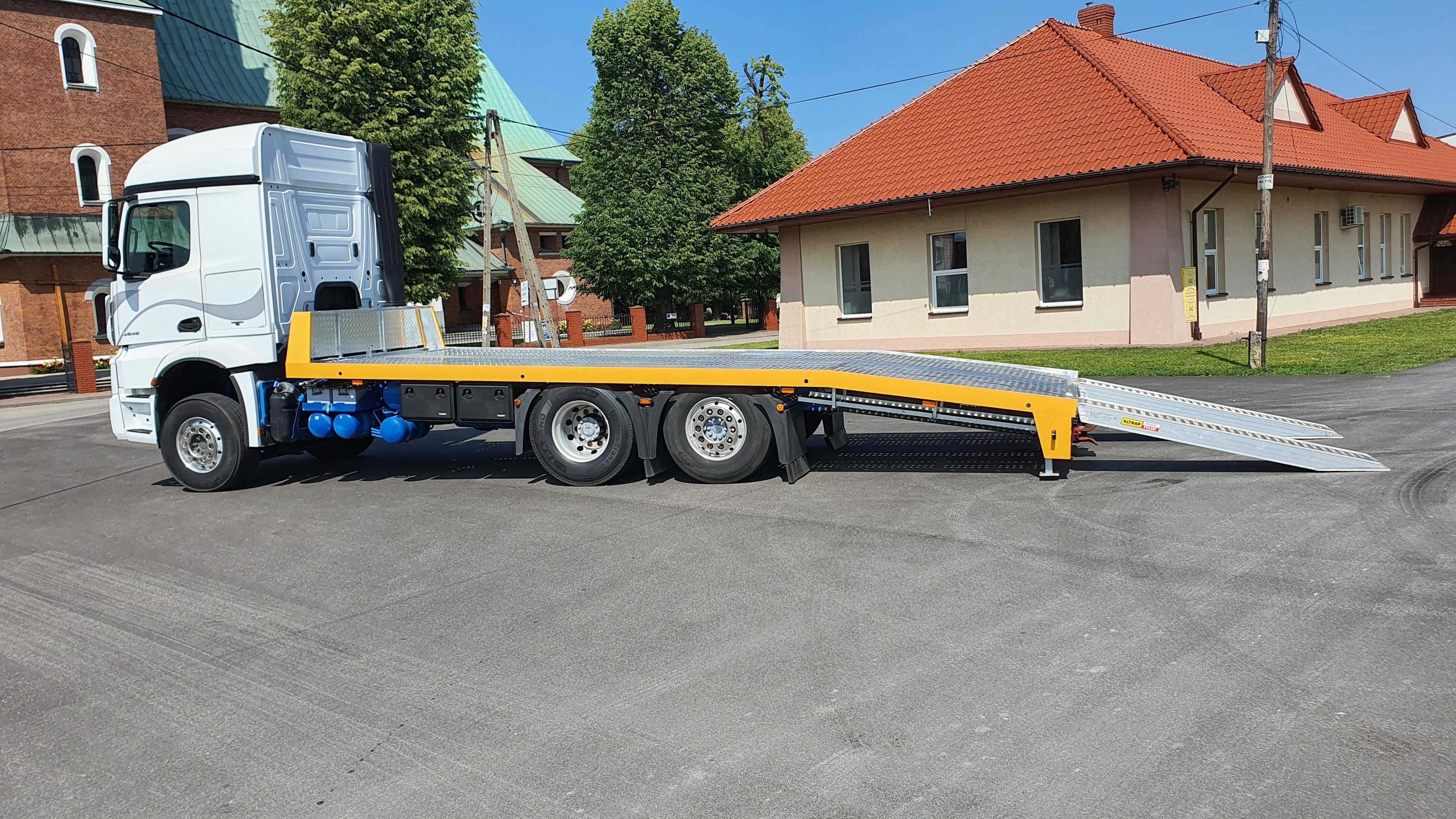 Volvo FM 3 ośka Zabudowa Laweta najazd pomoc drogowa