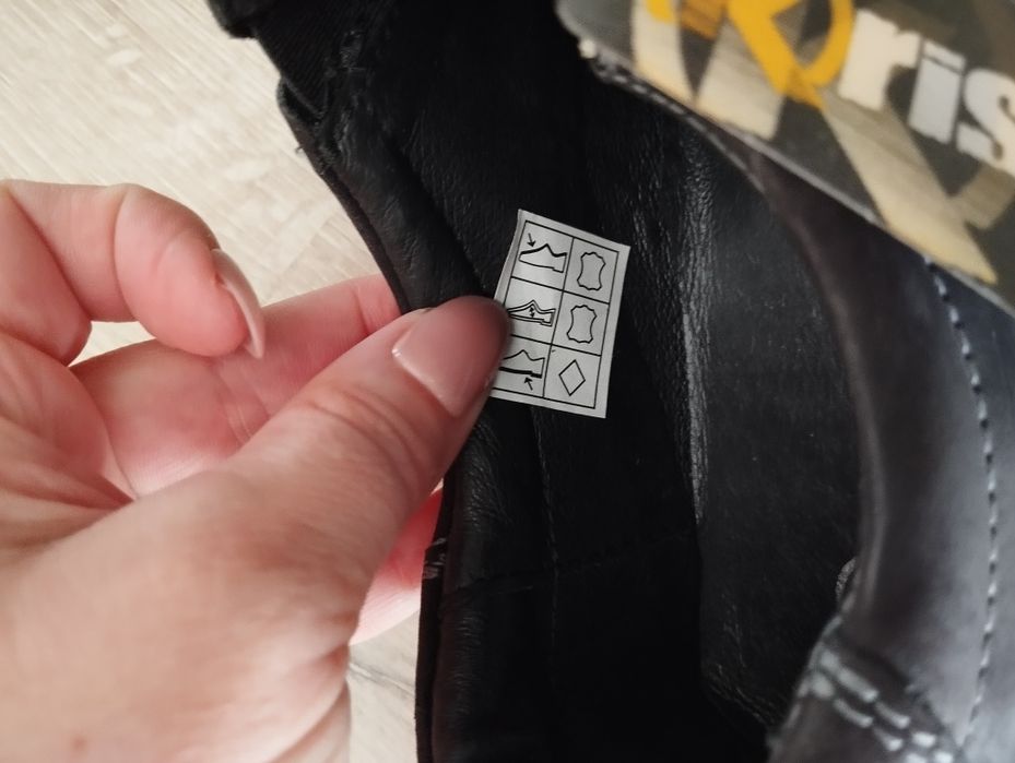 Nowe skórzane Mokasyny loafersy męskie 40 wkładka skórzana