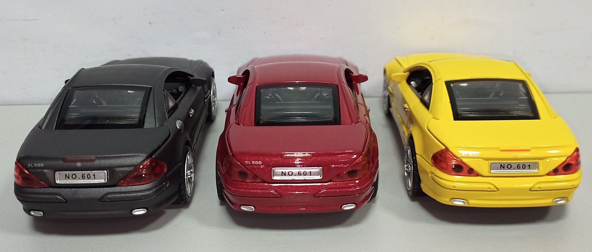 Машинка Mercedes Benz SL500 модель 1:32 "Автосвіт". Металл, звук, свет