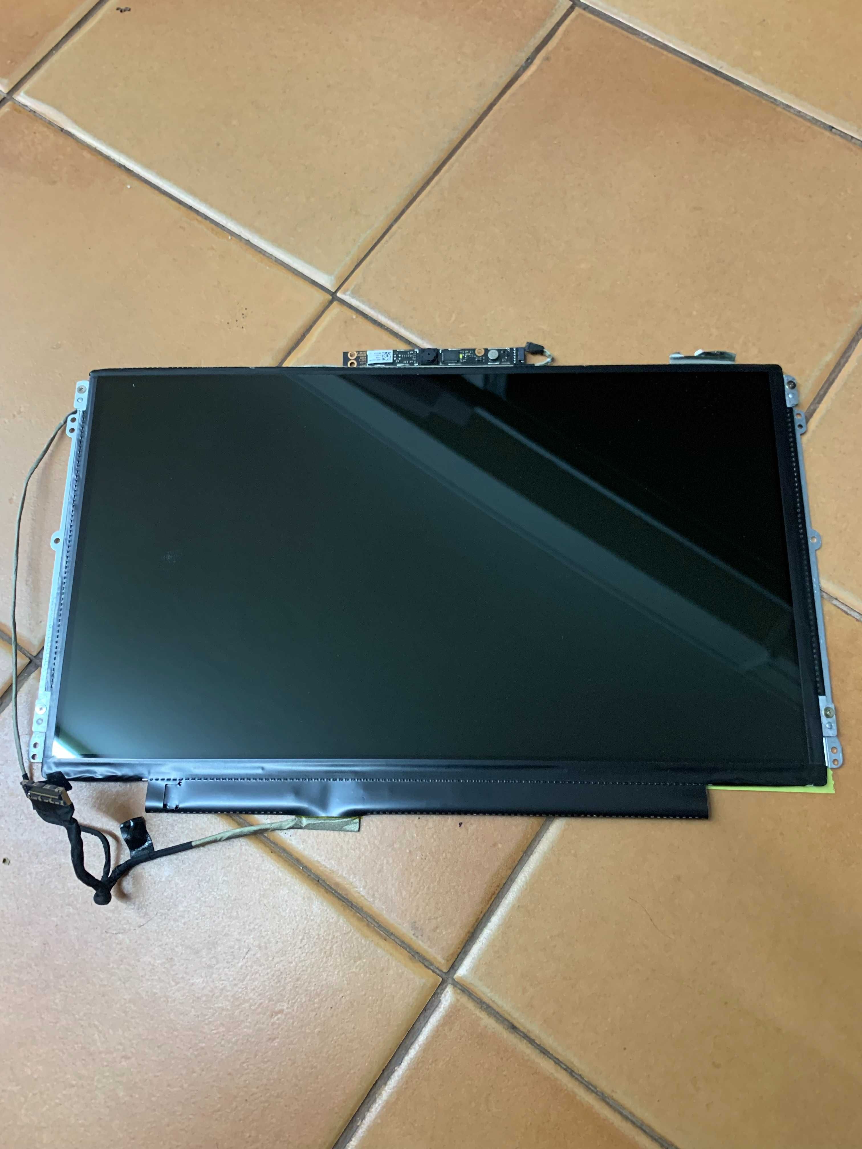 Display LED N116BGE-L42 Rev.C2