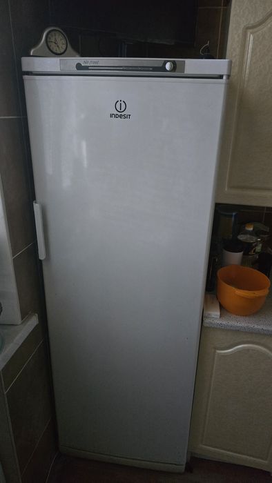 Морозильная камера Indesit