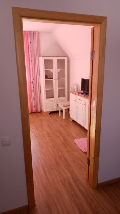 Здається подобово будинок в Шаян