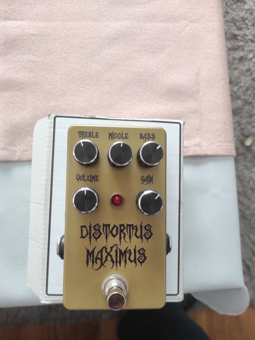 Efekt klon Distortus Maximus