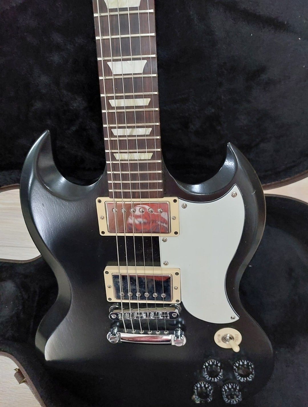 Gibson Sg 70's Tribute