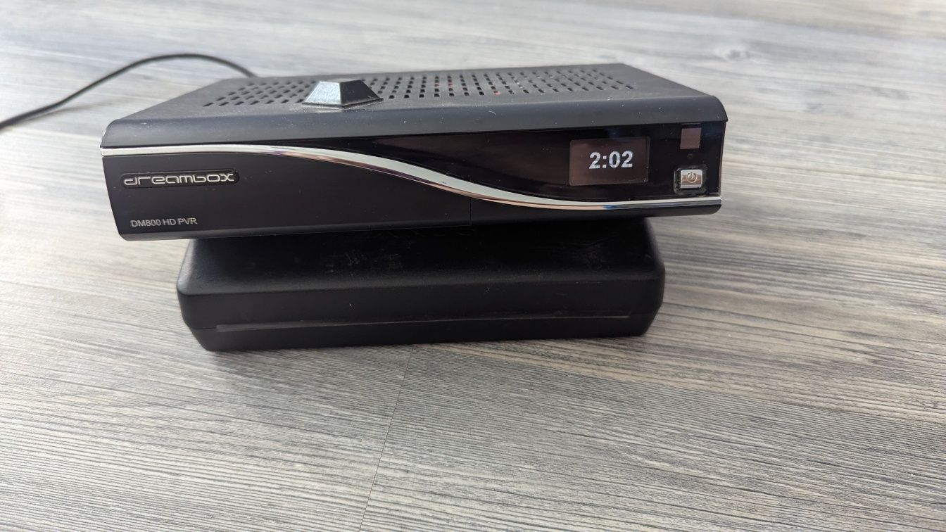 Dreambox Dm800 Hd Pvr Satellite/iptv Receiver - Linux Operating System