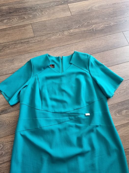 Zielona prosta sukienka