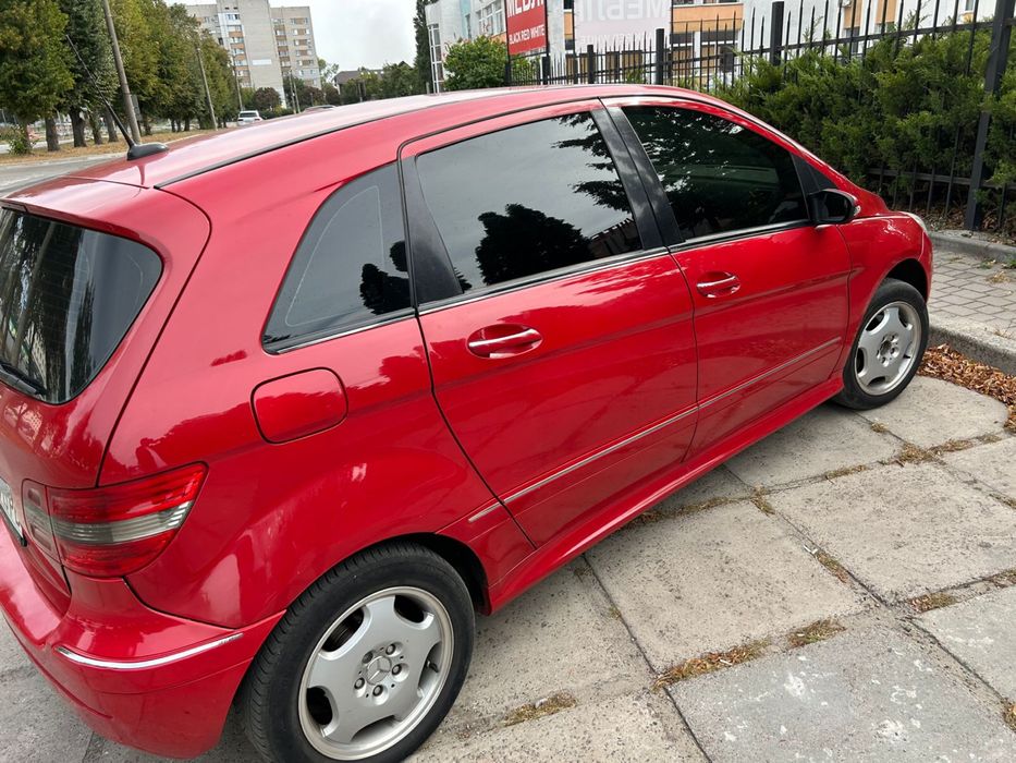 Продаю або обмін, Мерседес в 180