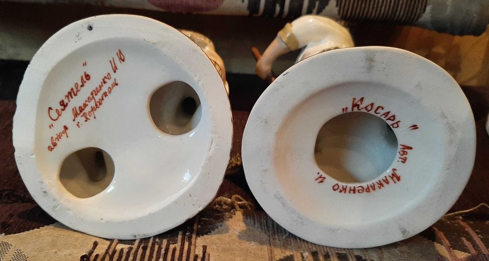 Косарь и Сеятель, Коростень, аторская подпись,цена за пару.