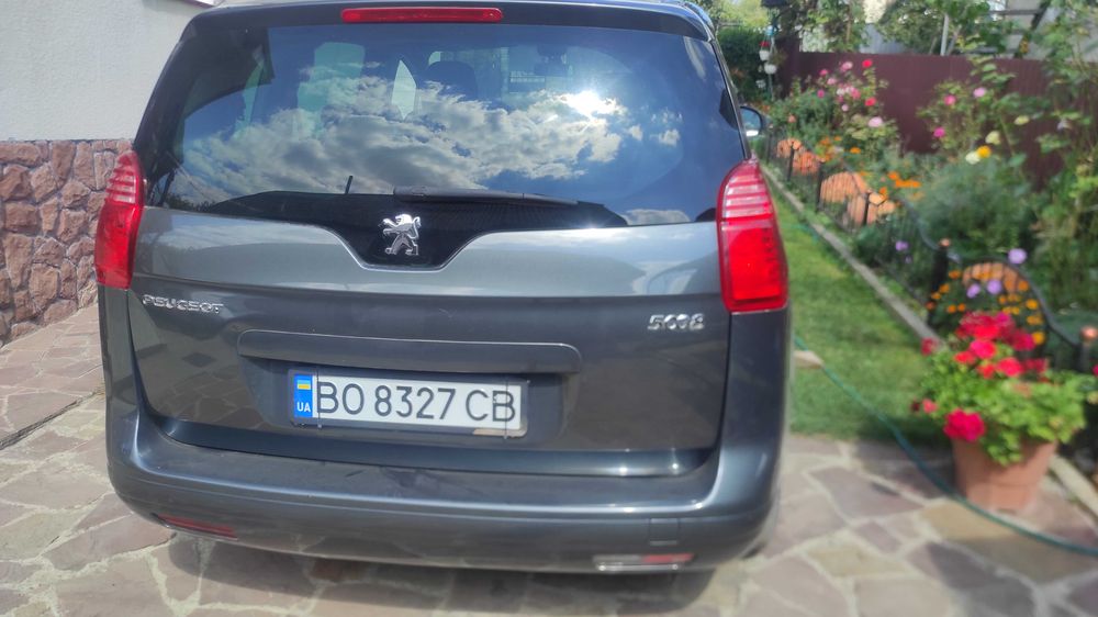 Peugeot 5008 2010