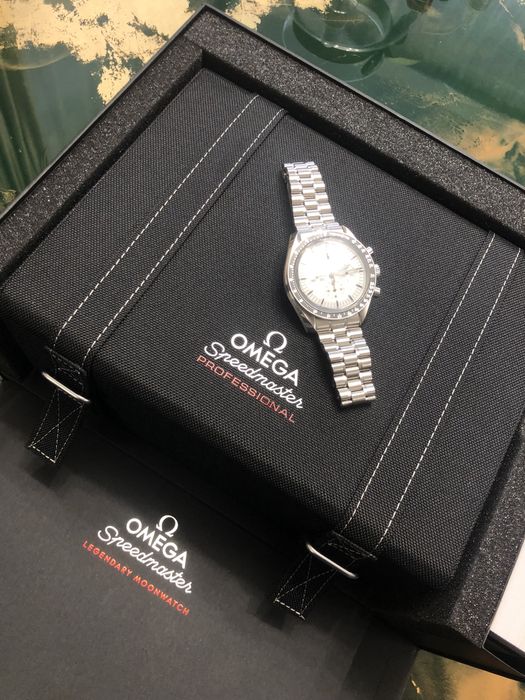 Omega Speedmaster Moonwatch - nowy 2025