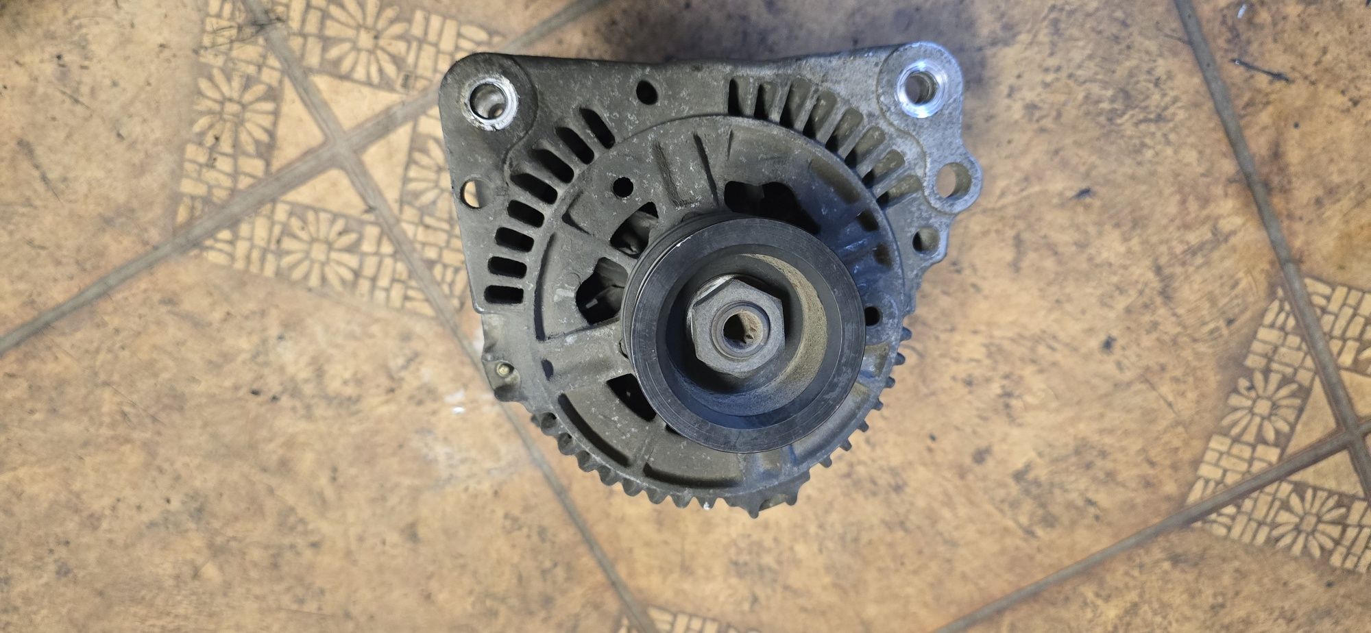 Alternator Audi A3. 1,8. 1,8 90 A  03790.3025 C