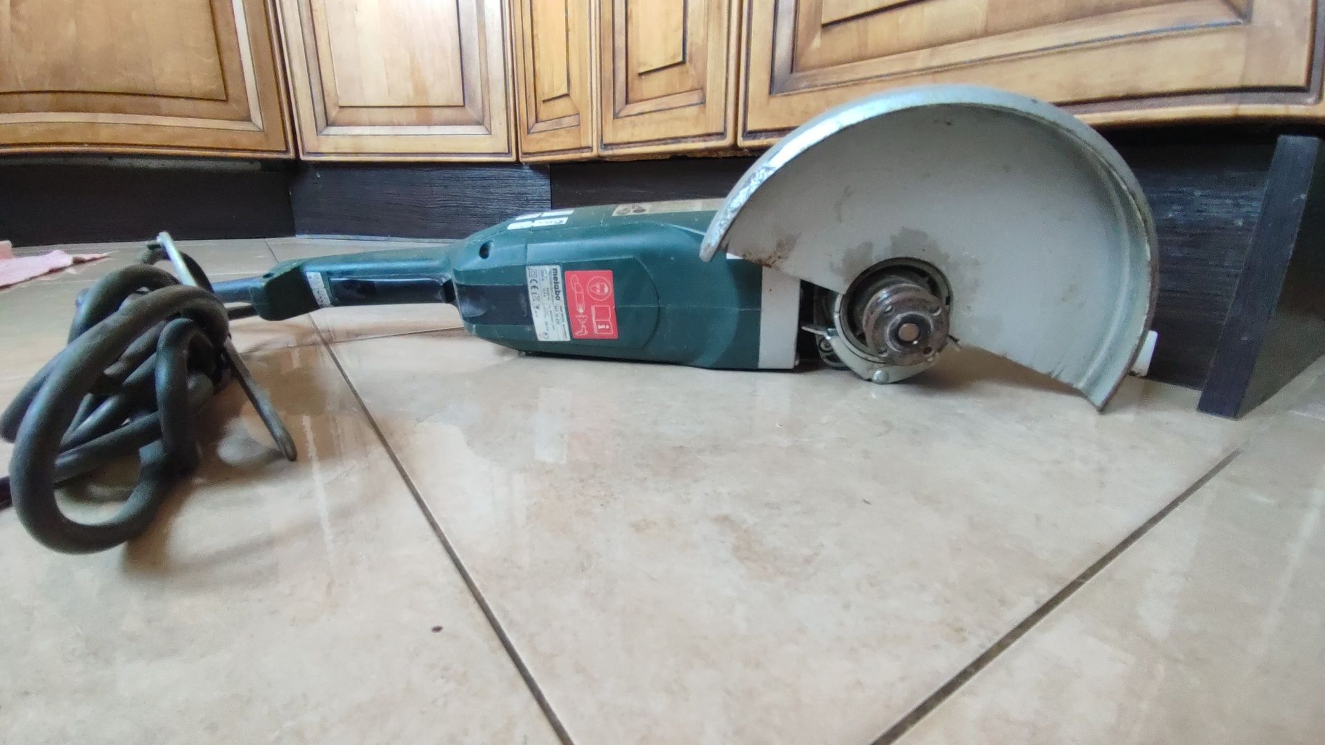 Болгарка Углошлифовальная машина metabo 230 WX23 230