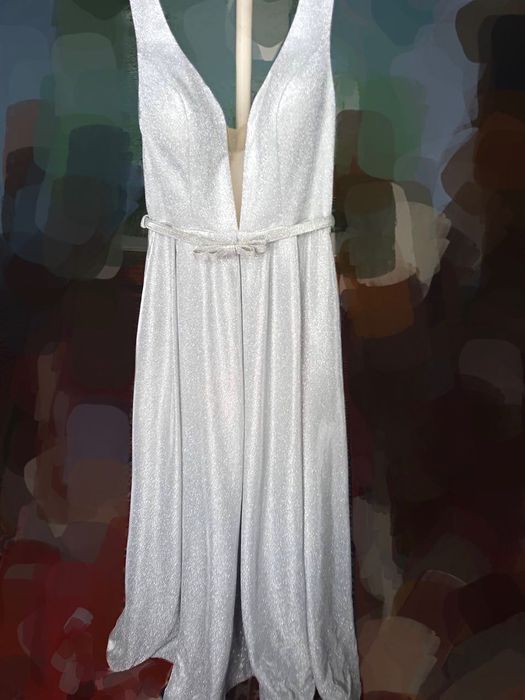 Вишукана вечірня сукня