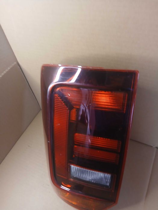 Lampa prawy tył VW Caddy IV