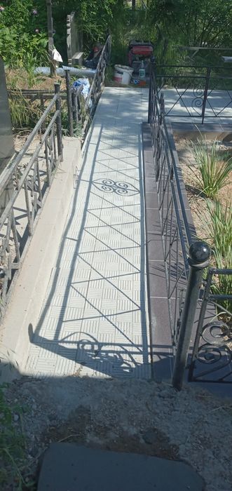 Предлагаю услуги по кладки плитки на кладбище. благоустройству