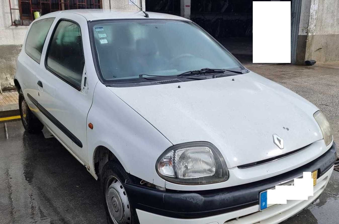 Para peças Renault Clio II 1.9D ano 1999