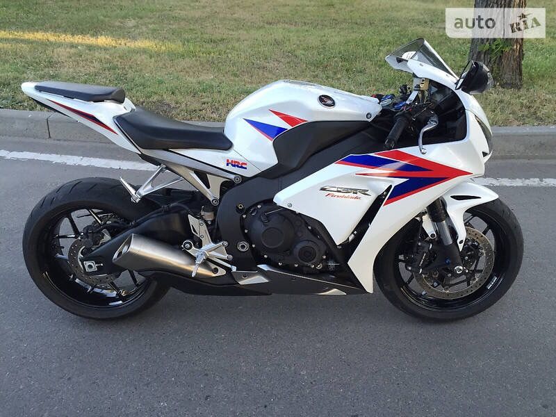 HONDA CBR1000RR  Fireblade 2014 г.в.