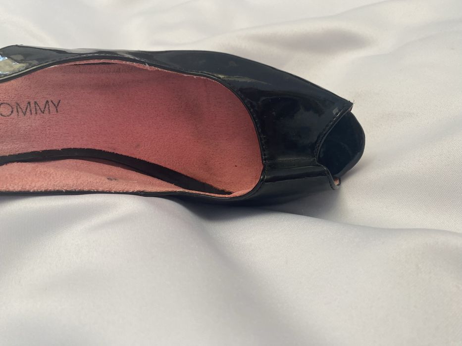 Buty czarne na obcasie