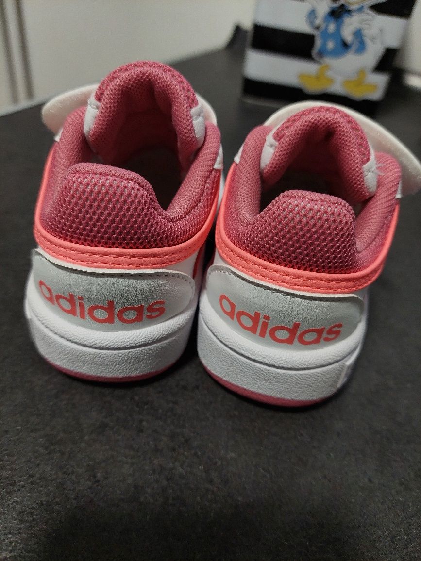 Buciki dla dziewczynki Adidas