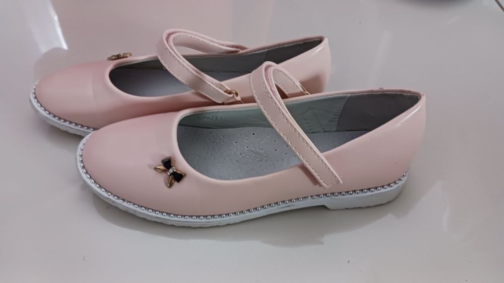 Buty wizytowe baleriny rozm. 33 (21 cm)