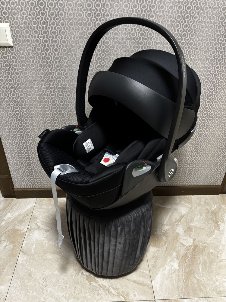 Автокрісло Cybex Cloud T+ plus Sepia Black ідеальний стан+ база Cybex