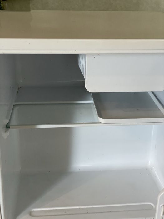 Продам мини-холодильник в рабочем состоянии