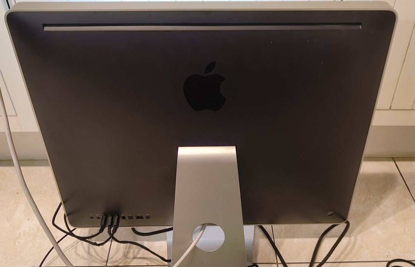 APPLE iMac A1225 24" 2.8GHz 4GB 320GB