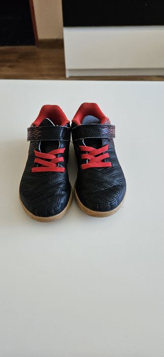 Buty do piłki halówki decathlon rozmiar 28