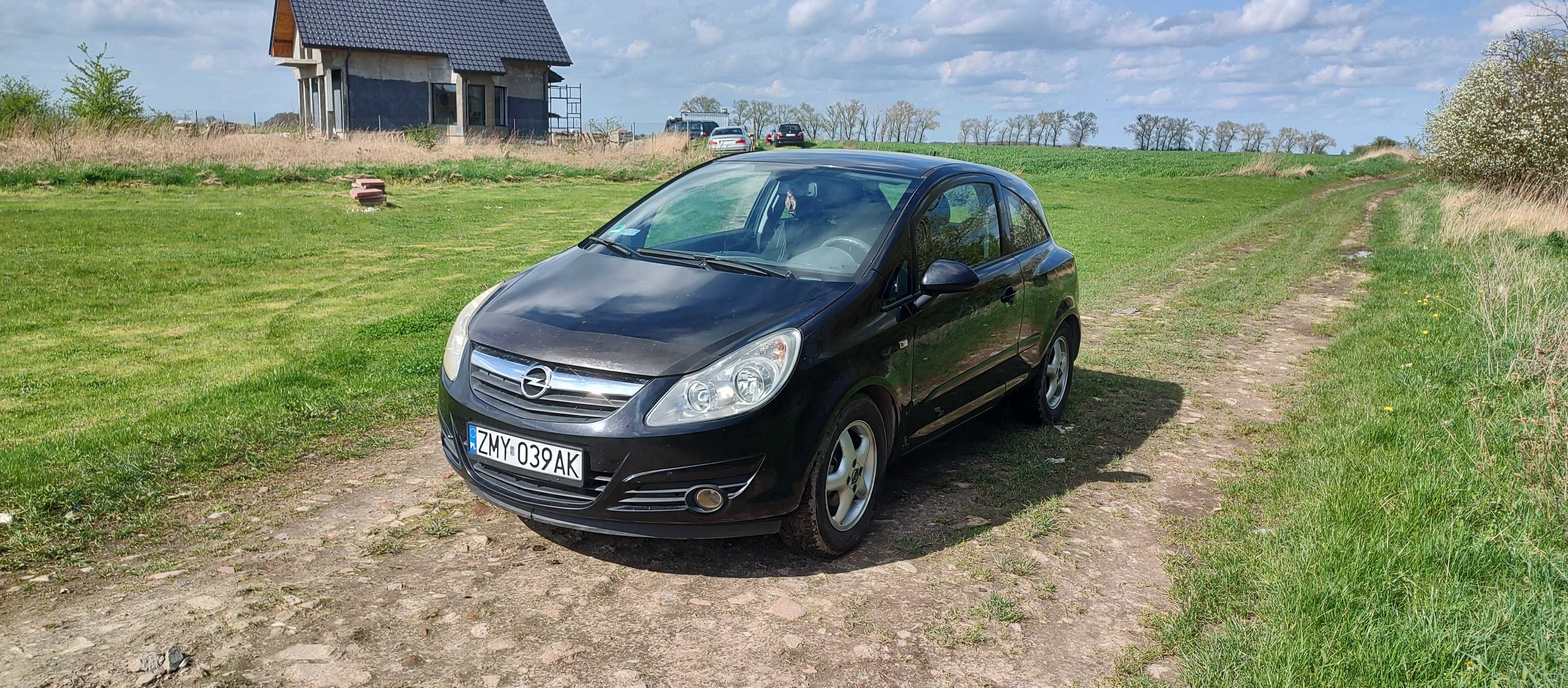 Opel Corsa D, zarejestrowana, SPRAWNA KLIMA