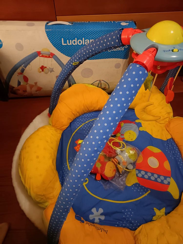 Tapete atividades e cadeira multiposições