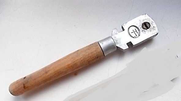 инструмент Стеклорез роликовый из твердого сплава из ссср