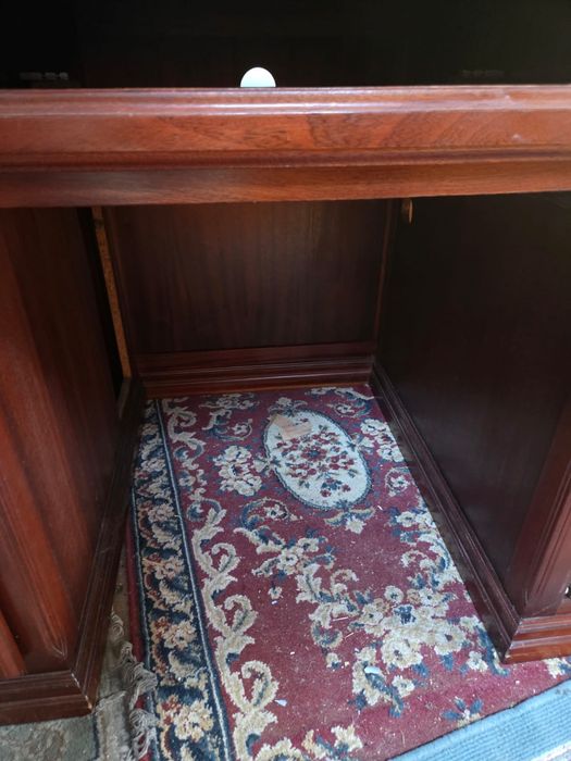 Secretária em mogno maciço tampo com 1 60x80 em estado Novo