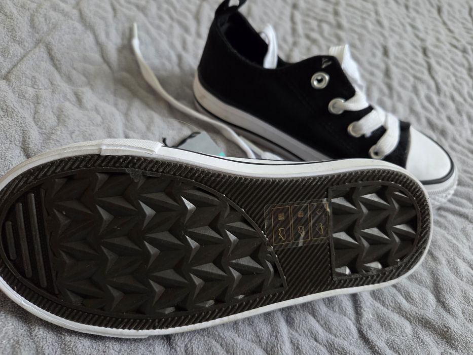 Trampki czarne rozmiar  29