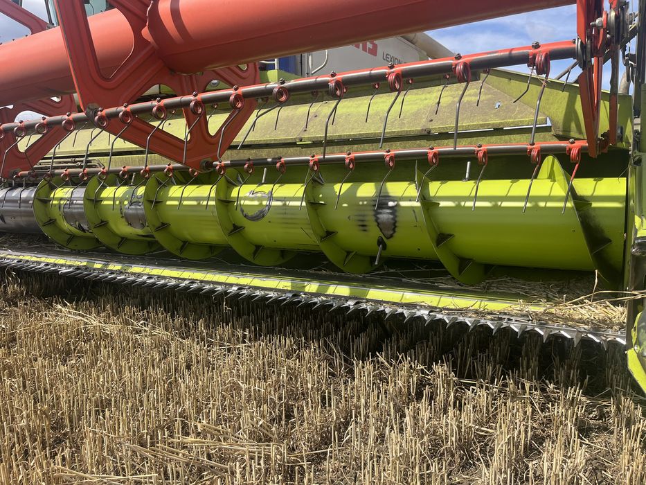 Claas lexion 570  v900